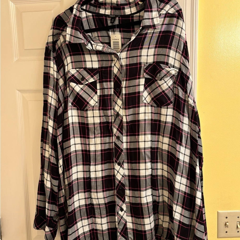 Torrid Midnight Party Plaid Button Down NWT 6X